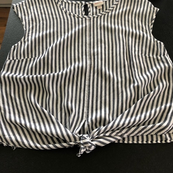 Merona Black & White Striped Crop - Picture 3 of 4